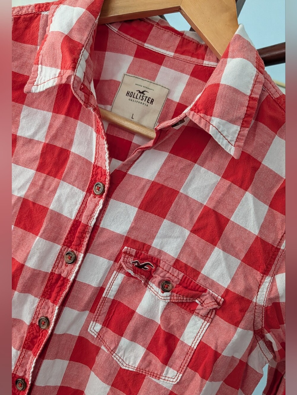 Hollister Red and White Gingham Casual Button-Down Shirt Juniors Sz L.